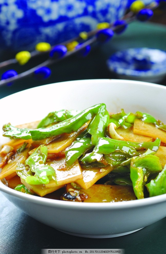 擂辣椒炒土豆图片