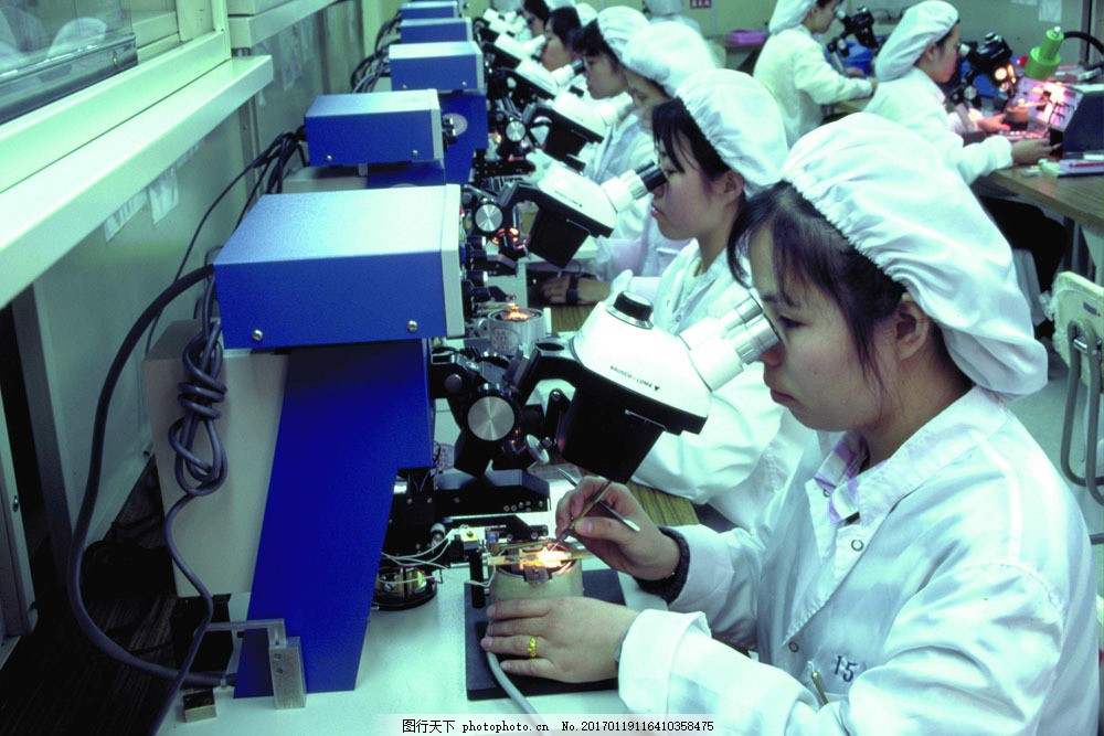 工业生产工厂工人